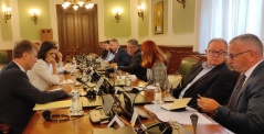25. септембар 2024. Представници опозиционих посланичких група у разговору са шефицoм Сектора за Западни Балкан у Европској служби за спољне послове